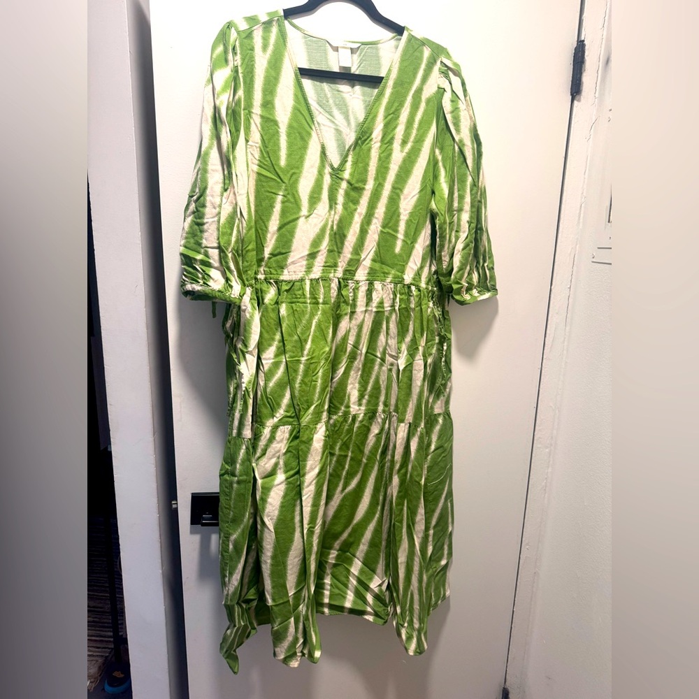 NWOT, H&M dress